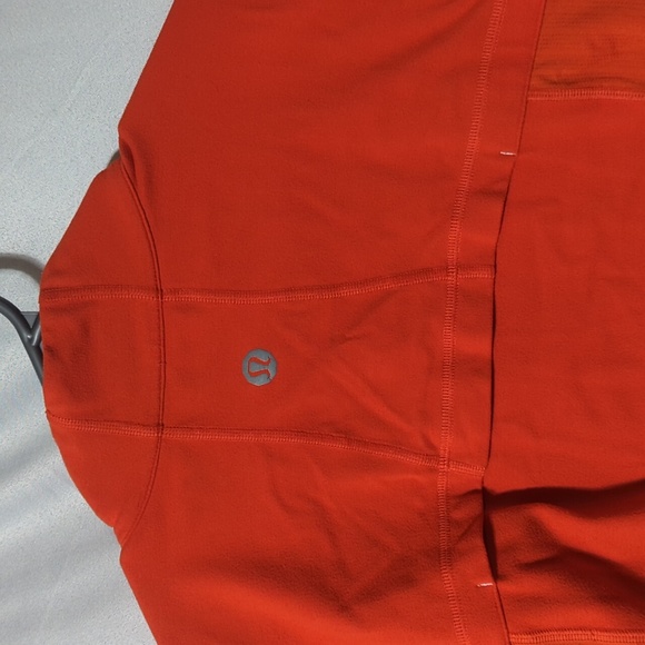 Lululemon Men's Size L Vintage Orange With White Trim Long Sleeve Half Zip - Picture 6 of 6